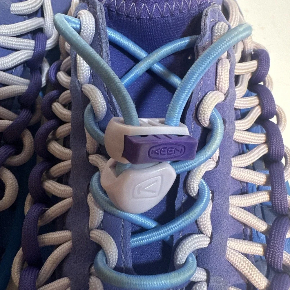 Keen Kids UNNEEK 02 Liberty Azure Blue Bungie Cord Sneakers Youth Size 1 Water